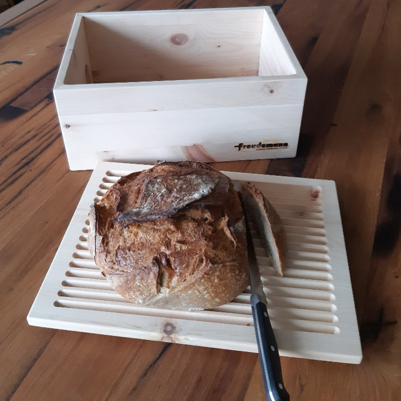 Zirben Brotkasten mit Bröselbrett
